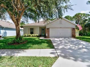 250 Briarcliff Cir, Sebastian, FL 32958