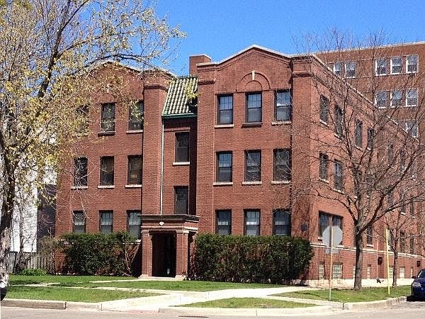 1st image of 1624 W Ainslie St