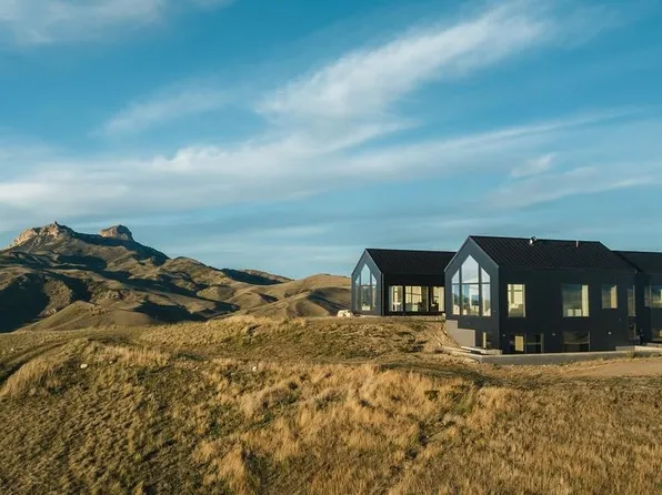 62 Skull Creek Dr, Cody, WY 82414