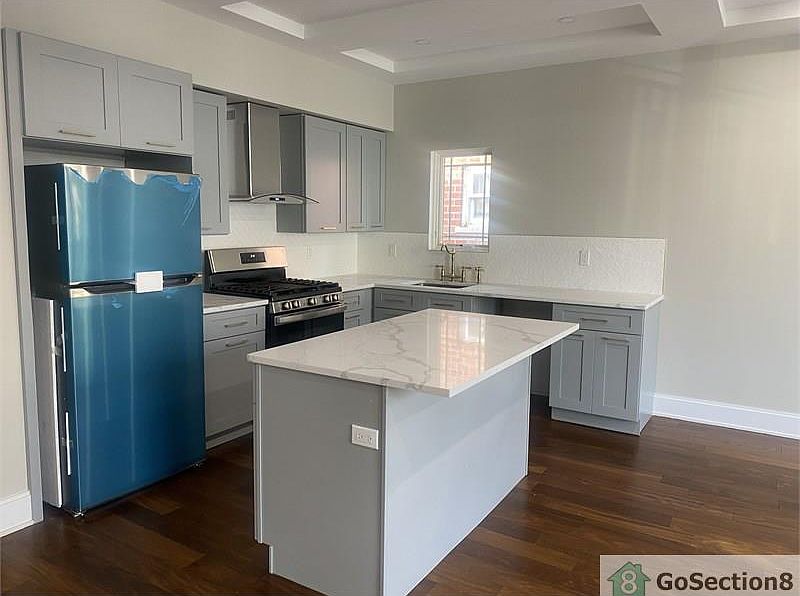 1st image of 3409 Baker Ave #2
