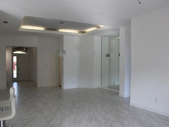 4th image of 1037 Sanmar Dr