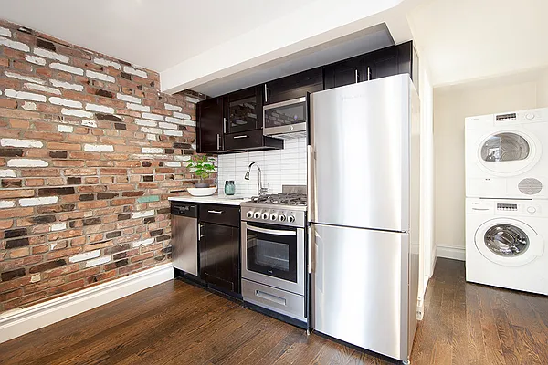 Rented by R New York | media 10