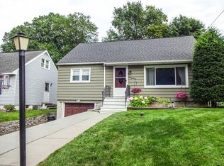 122 Wilson Ave, Liverpool, NY 13088