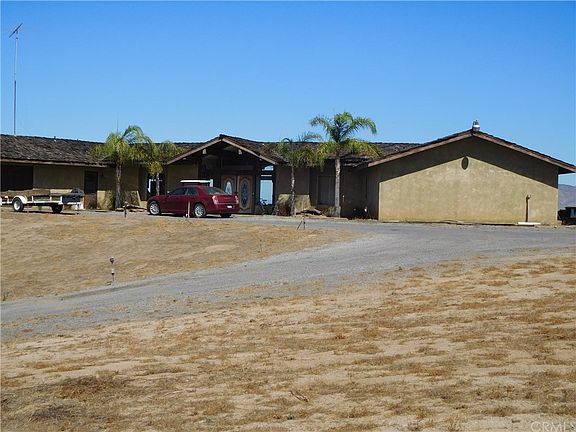 2nd image of 28395 Vista Del Valle