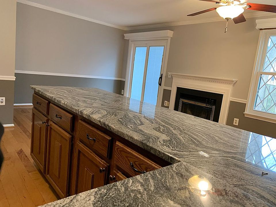 1st image of 8 Millard Ct