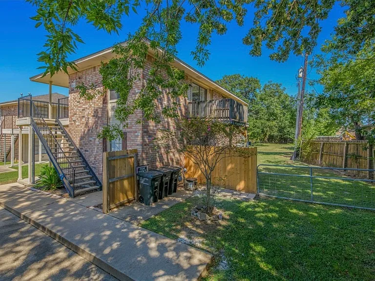 1202 Vinyard Ct #B — Photo 9
