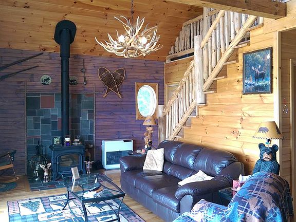 2nd image of 2 Centennial Manor Ln