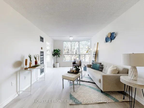 9 Chalmers Rd #306, Richmond Hill, ON L4B 3N3