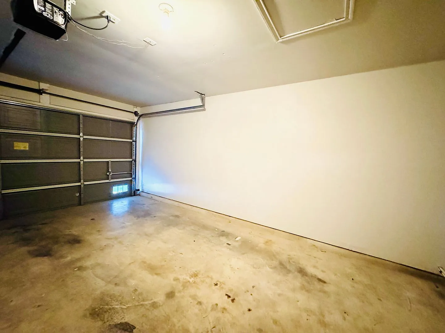 A Stylish Retreat in San Antonio, Texas- *$1,395.00 a month* — Photo 3