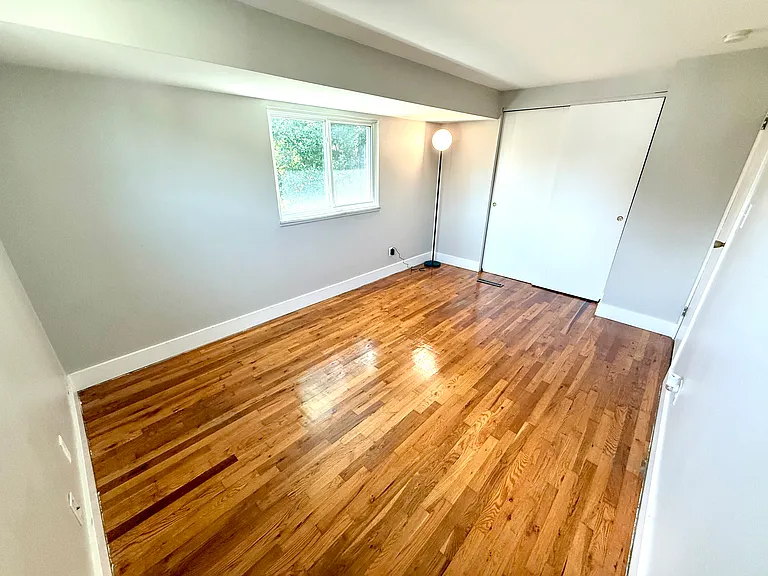 932 Woodhill Dr — Photo 9
