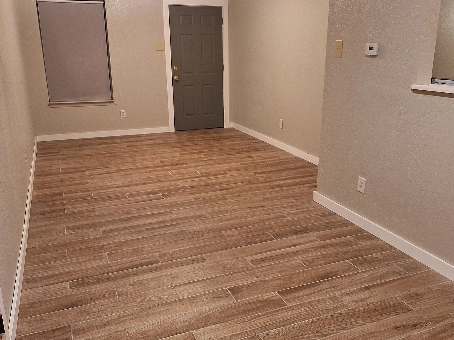 3 bed, 1.5 bath, 1044 sqft, $1,600 — Photo 4