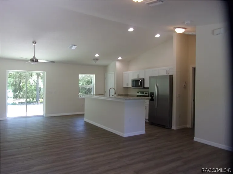 916 Independence Hwy — Photo 5