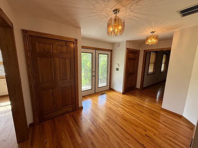 1087 Pea Ridge Rd — Photo 5