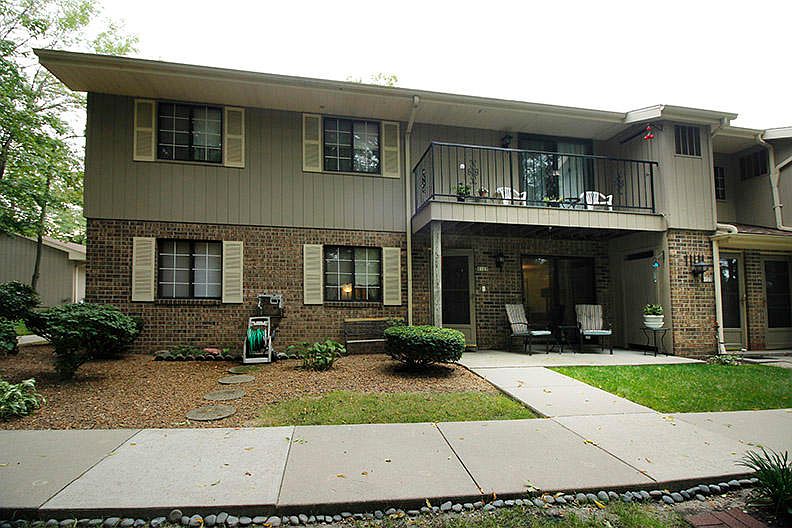 2nd image of 8125 W Oklahoma Ave #8125