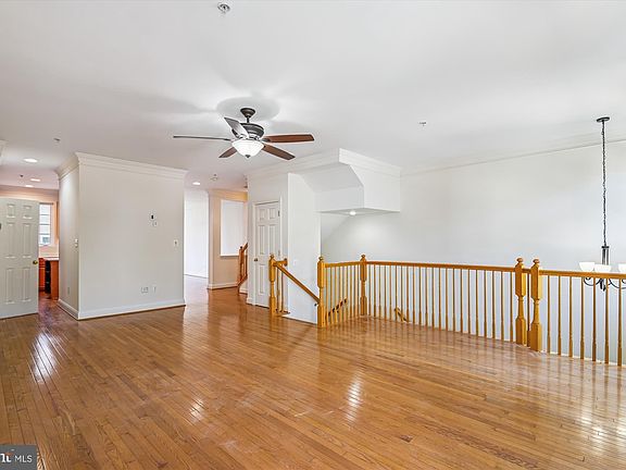 4th image of 1151 Carbondale Way