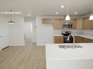 102 Luli St, Grandview, WA 98930