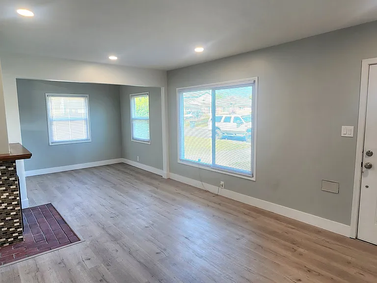 9345 Firebird Ave — Photo 7