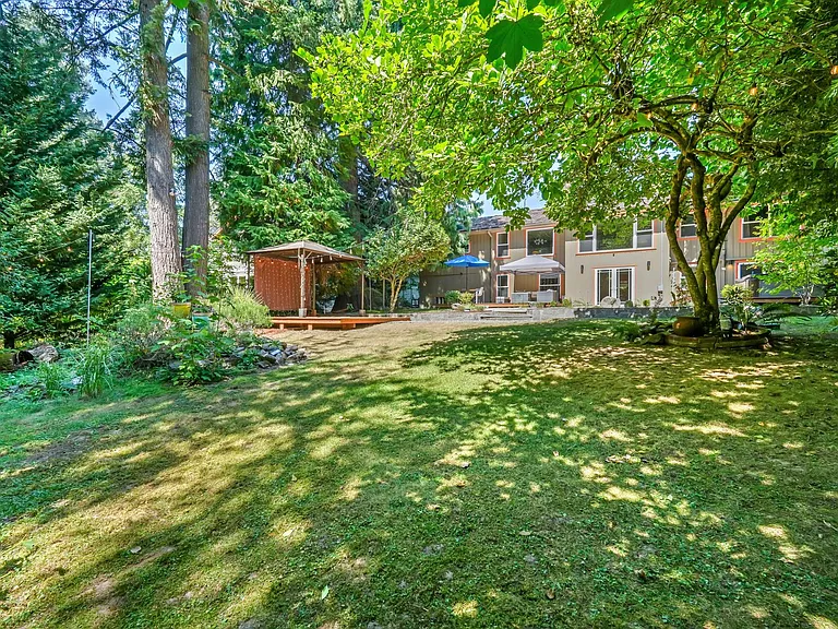 5530 SW Logan Ct — Photo 43