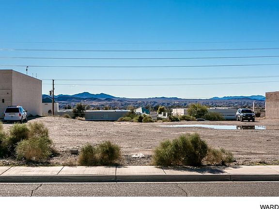 4th image of 345 Lake Havasu Ave S
