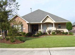 206 Rue Landry, Saint Rose, LA 70087