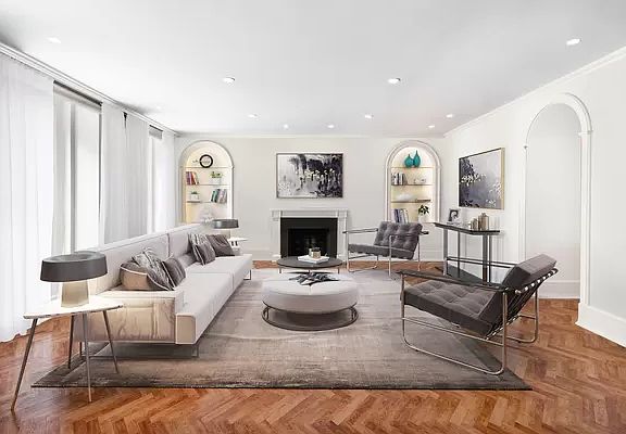 3rd image of 132 E 72nd St APT 6