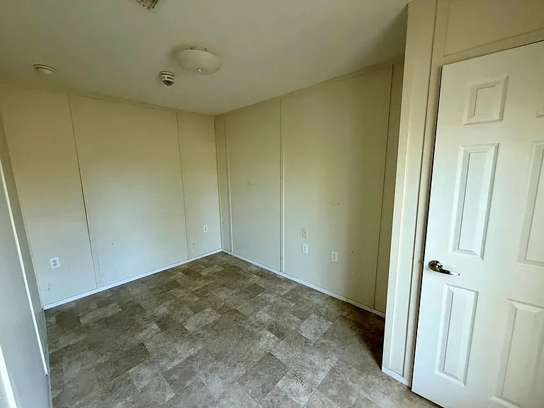 3641 T St #B — Photo 9