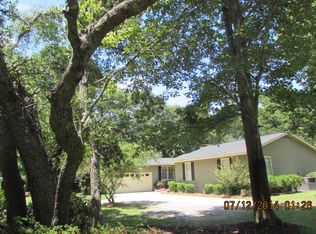 410 Crooked Oak Dr, Pawleys Island, SC 29585