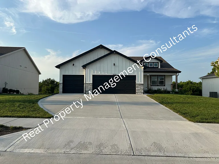 1628 SW Buckthorn St — Photo 22