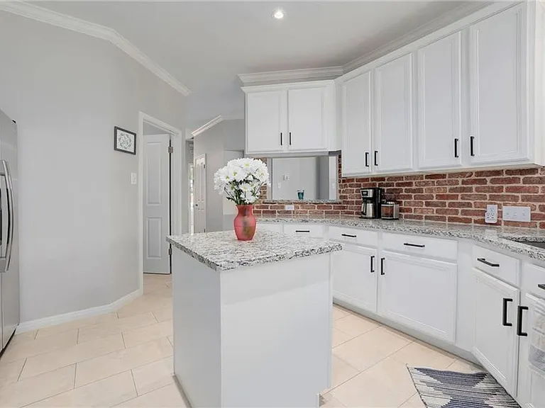 1705 Azalea Dr — Photo 9