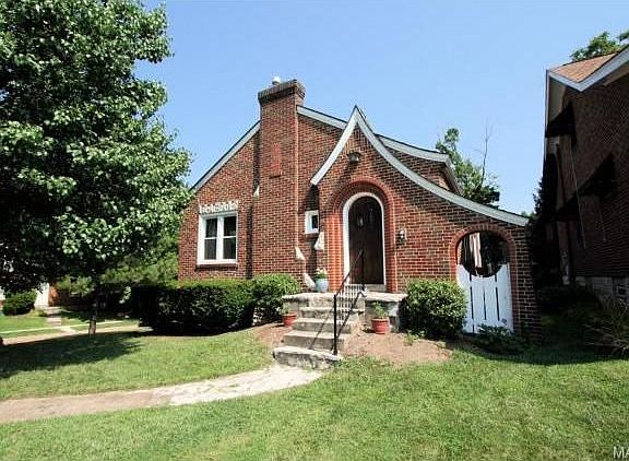2nd image of 7597 W Bruno Ave
