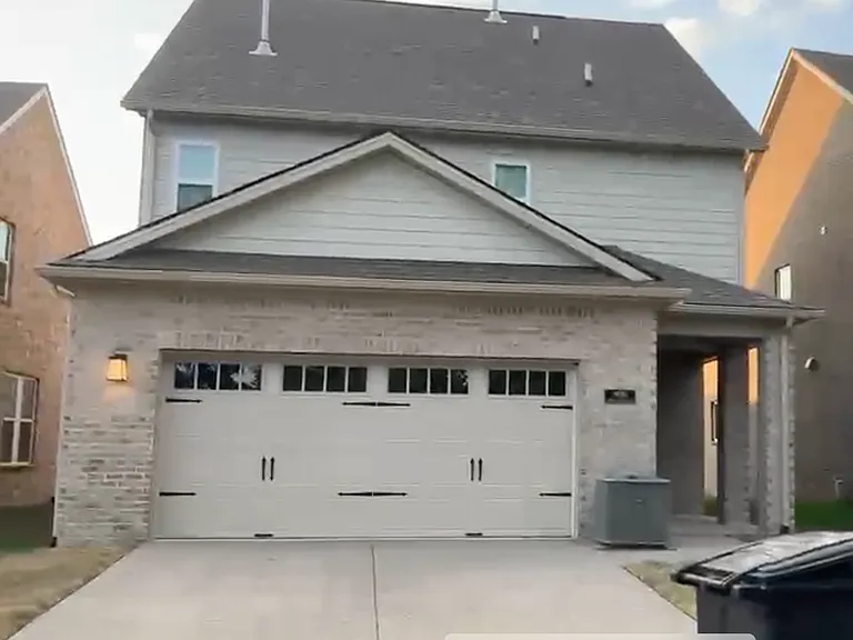 9019 Headwaters Dr — Photo 2