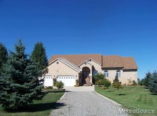 6889 Dryden Rd, Almont, MI 48003