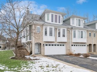 1053 N Glenview Ct, Palatine, IL 60067