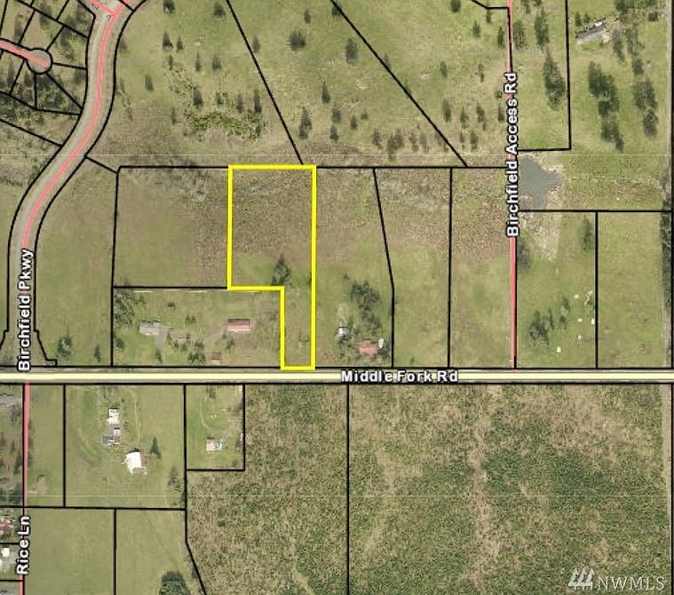 2nd image of 921B Middle Fork Rd