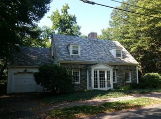 94 Walnut Hill Rd, Brookline, MA 02467