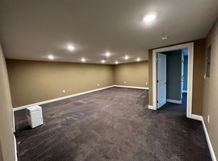 120 Wayland Ave #3B, Providence, RI 02906