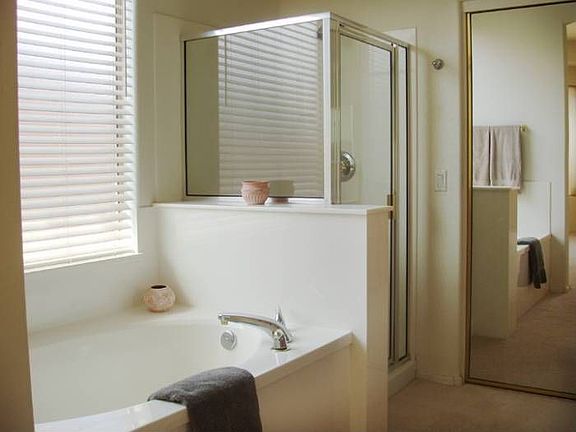 MB tub / shower