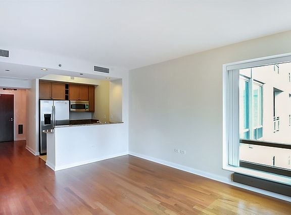2nd image of 130 N Garland Ct APT 2508