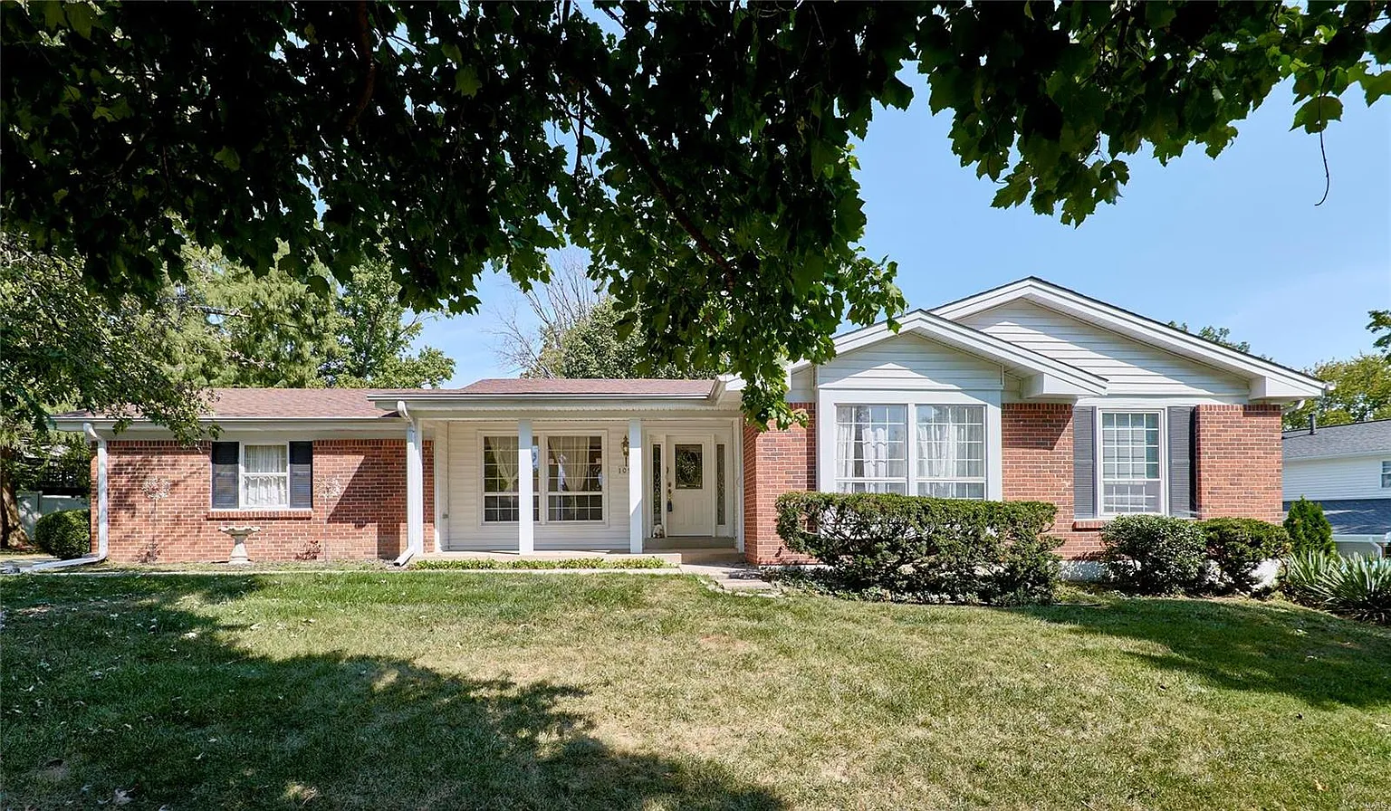 109 Clear Meadows Dr photo 1