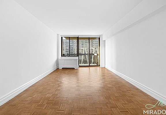 3rd image of 145 W 67th St APT 22J
