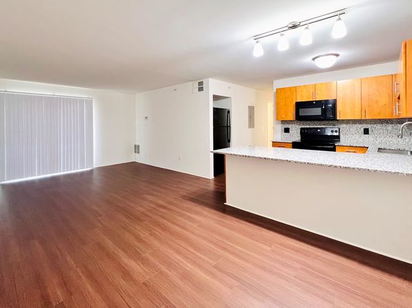 7468 Redwood Blvd #312