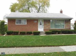 25147 Marilyn Ave, Warren, MI