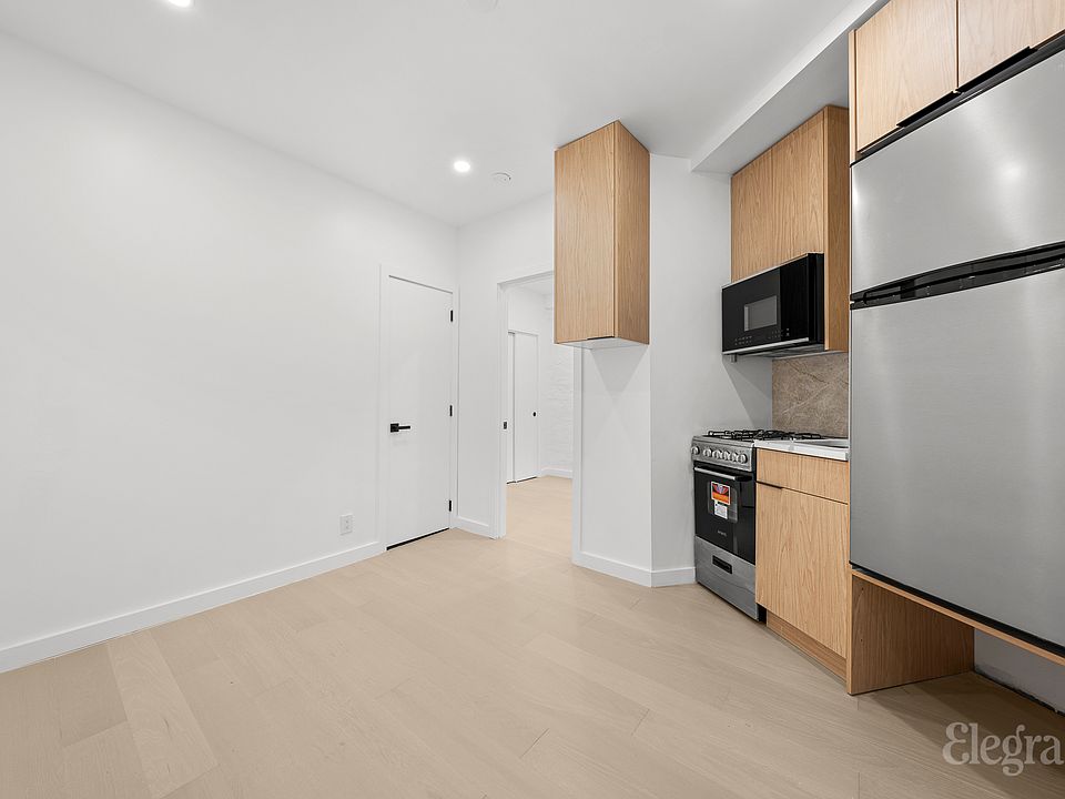 1st image of 247 Mulberry St APT 7