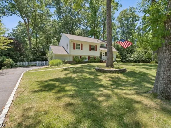 17 Orange Pl, Wayne Twp., NJ 07470