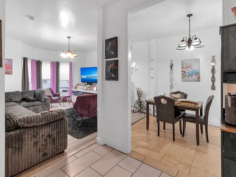 25 Oak St #2 — Photo 4