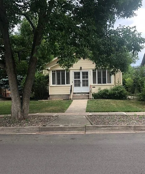 Fenton St — Photo 1