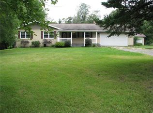 1517 State Route 30, Clinton, PA 15026