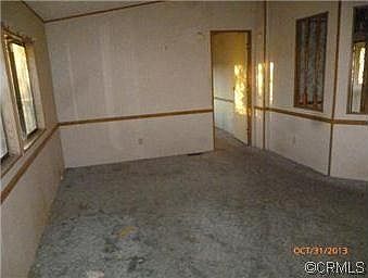 3rd image of 50 Molly Ct