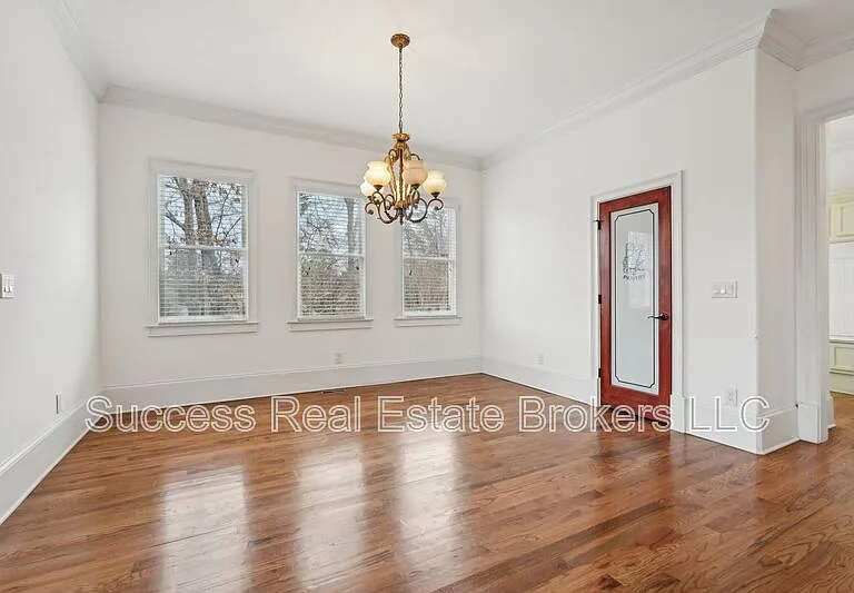 343 Summer Garden Dr — Photo 16