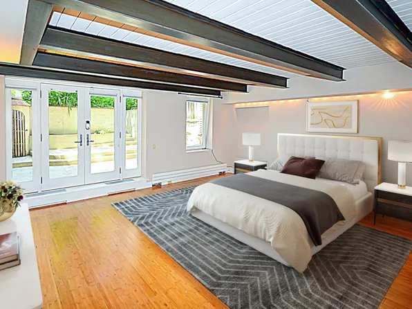 346 East 51st Street image 10 of 20